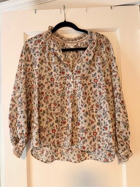 Max Studio Lightweight Floral Button-Front Blouse in Beige with Flowers